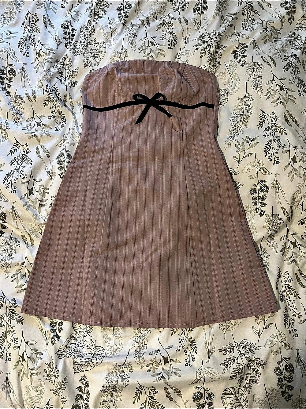 MOTEL Pleated Mini Dress